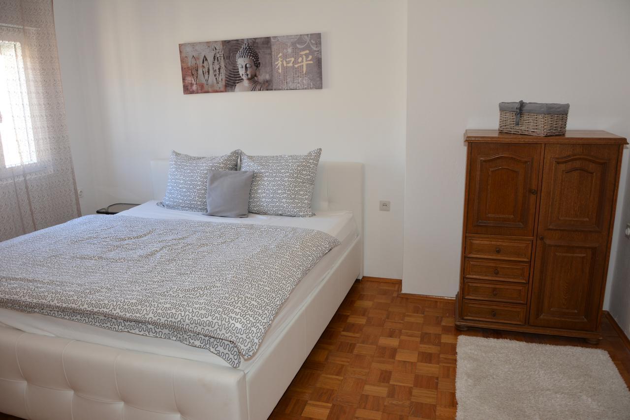 Taris Appartement Senj  Buitenkant foto